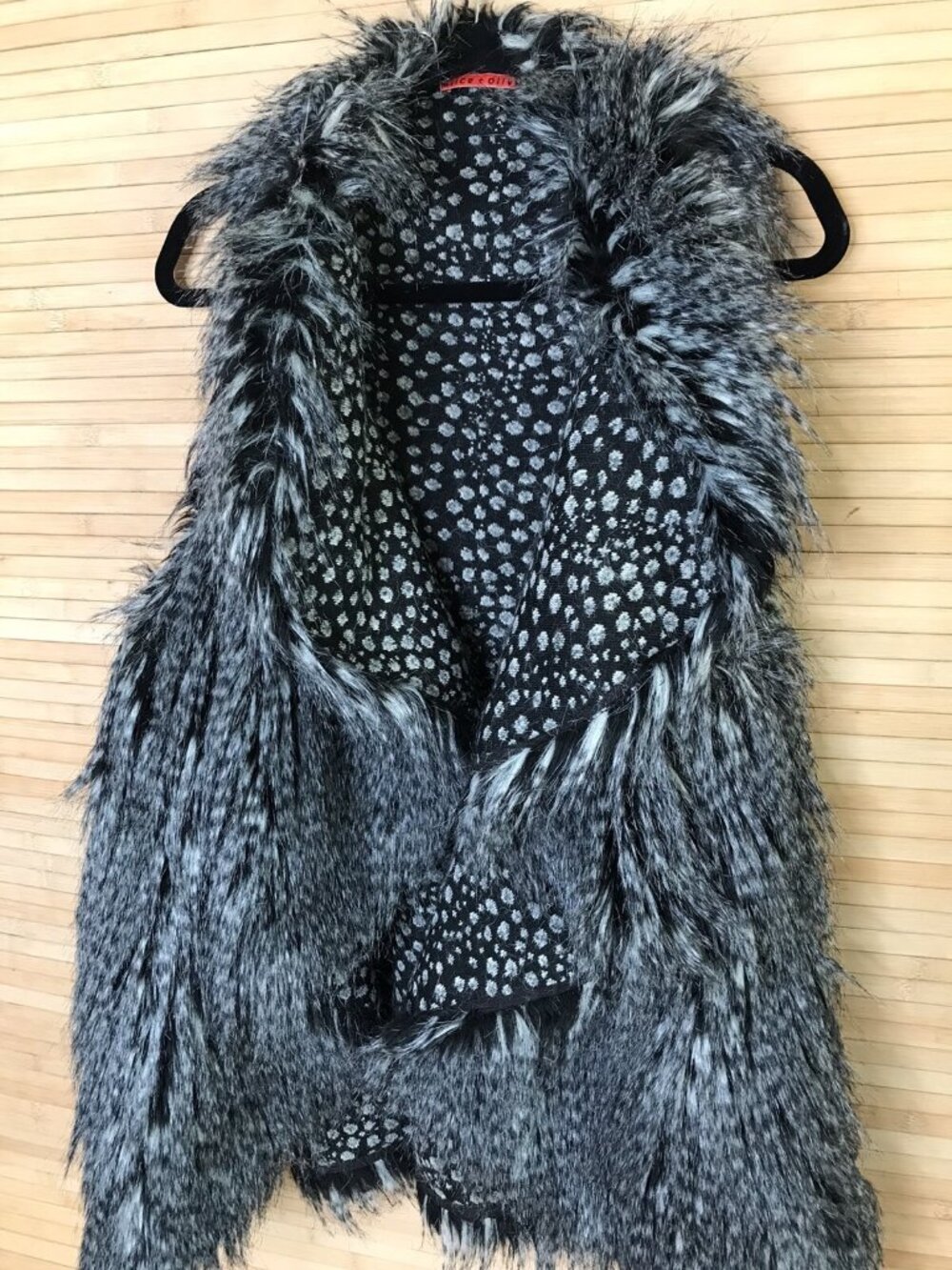 Alice + Olivia Chris Faux Fur Shawl Collar Vest jacket Grey L Large - Picture 3 of 6